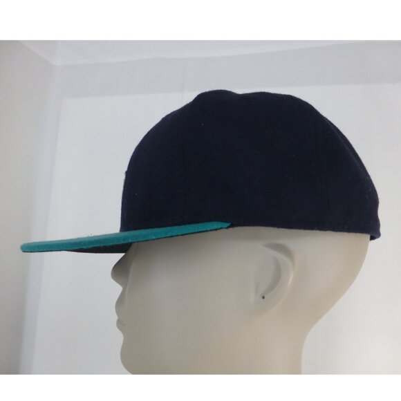 Vintage Seattle Mariners Signed Authographed 7 1/4 Fitted Cap - Picture 11 of 14